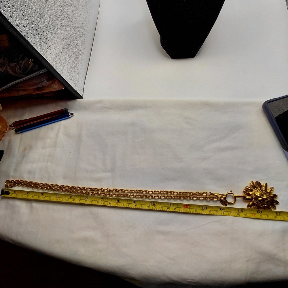 Chanel Vintage Gold Plated Leo Lion Sun CC Medallion Pendant Necklace - Picture 11 of 15